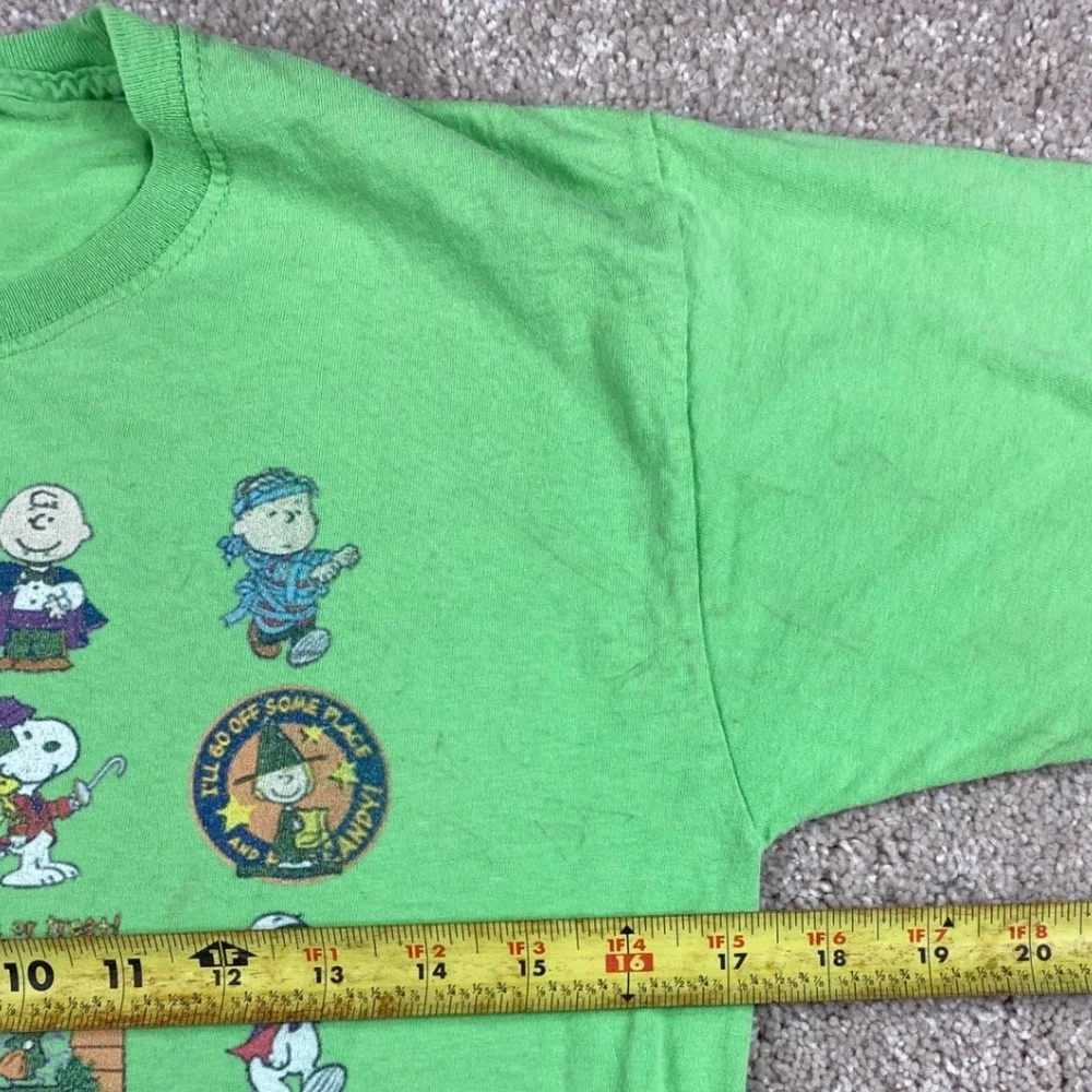 Fruit of the Loom Peanuts Halloween Snoopy Charlie Brown Green Kids T-Shirt L